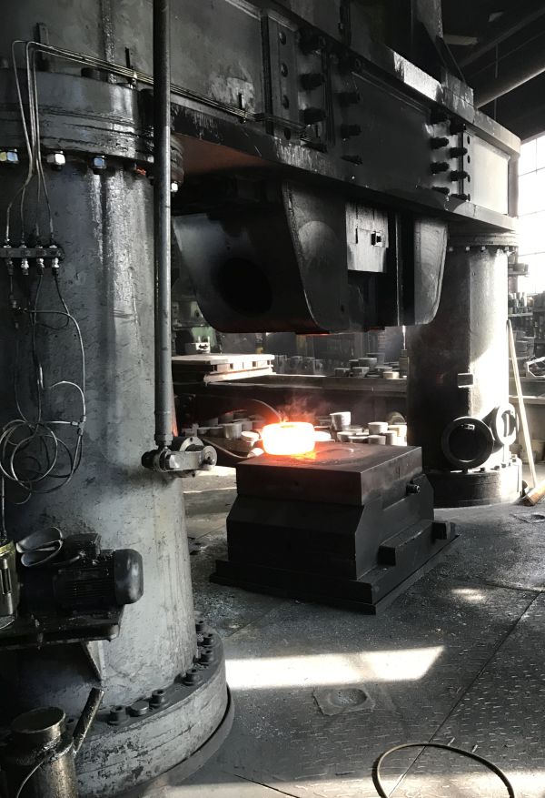 Foto eines Schmiedehammers